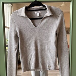 Calvin Klein Ribbed V-Neck Collar Long Sleeve Top - Light Gray